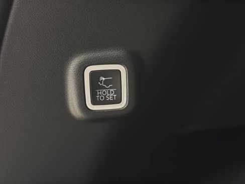 New 2026 Jeep Cherokee Limited AWD/4WD image 32