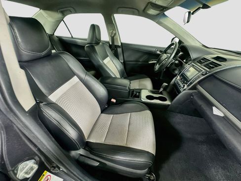 Used 2012 Toyota Camry SE FWD image 27