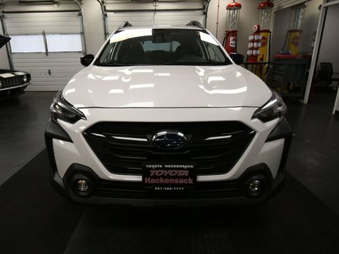 Used 2023 Subaru Outback Onyx Edition AWD/4WD image 3