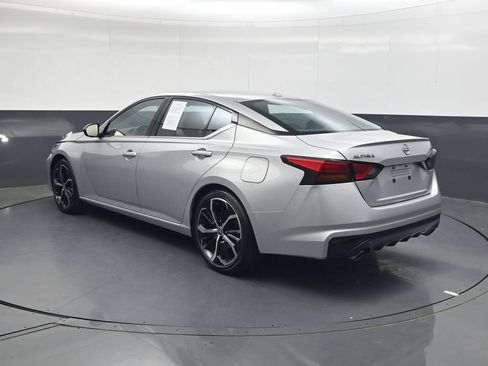 Used 2024 Nissan Altima 2.5 SR FWD image 7