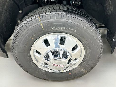 New 2026 GMC Sierra 3500 SLT AWD/4WD image 11