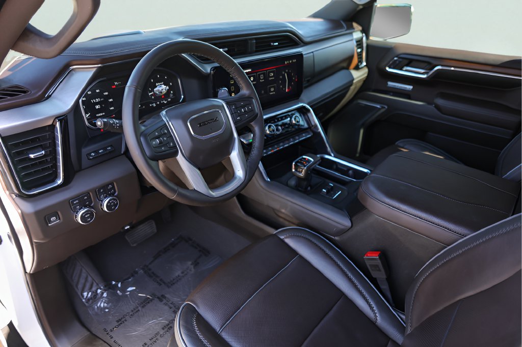 Used 2024 GMC Sierra 1500 Denali w/ Denali Reserve Package AWD/4WD image 12
