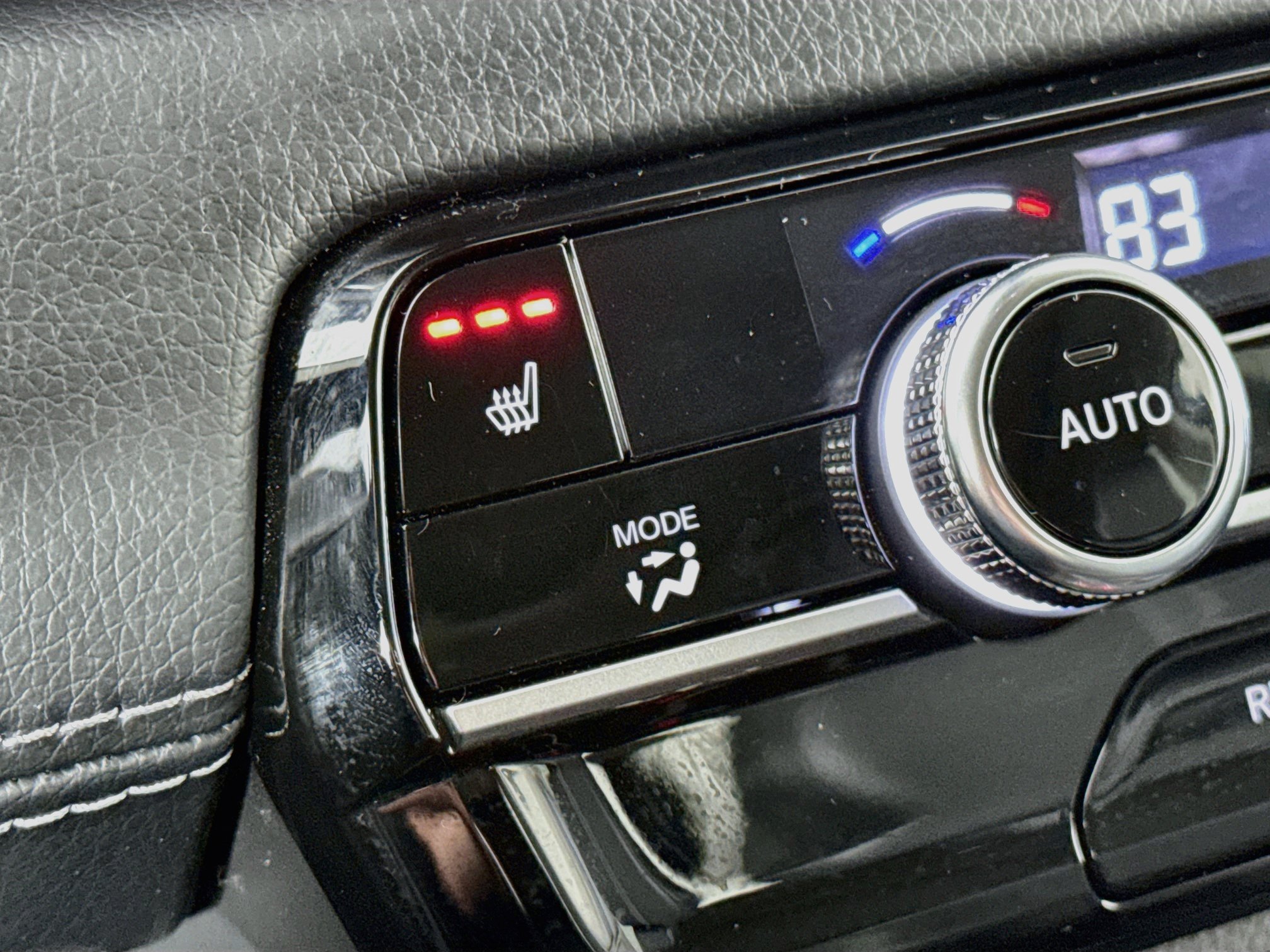 Certified 2025 Honda Pilot Touring image 21