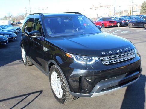 Used 2017 Land Rover Discovery HSE AWD/4WD image 4