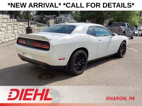 Used 2019 Dodge Challenger SXT w/ Plus Package AWD/4WD image 7