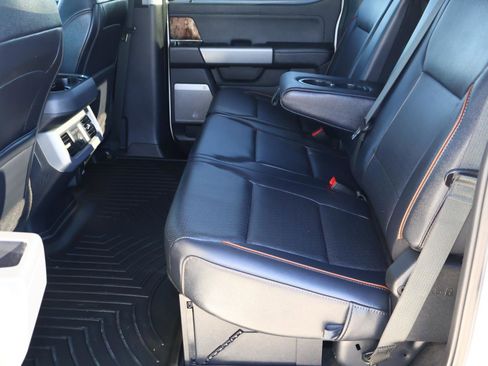 Used 2025 Ford F250 Lariat w/ Chrome Package image 20