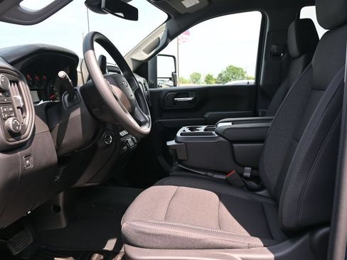 New 2026 Chevrolet Silverado 2500 Custom w/ Custom Value Package AWD/4WD image 17