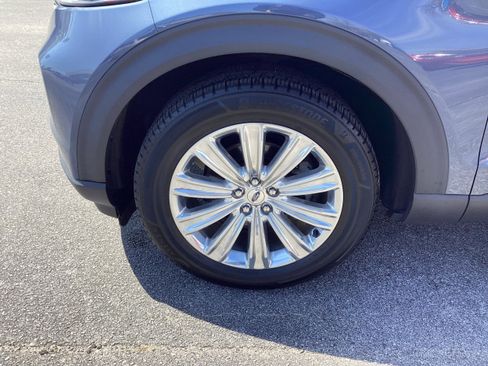 Used 2021 Ford Explorer Limited w/ Equipment Group 301A image 9