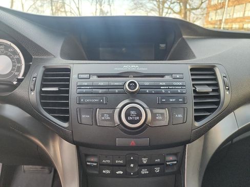 Used 2012 Acura TSX 5-speed AT image 17