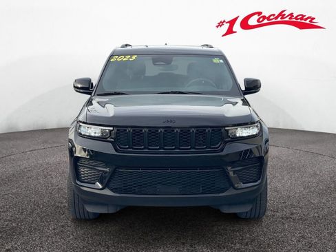 Used 2023 Jeep Grand Cherokee Altitude AWD/4WD image 35