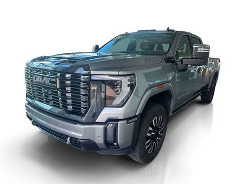Used 2024 GMC Sierra 3500 Denali Ultimate AWD/4WD image 3