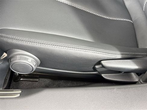 Certified 2025 MAZDA MX-5 Miata Grand Touring image 30