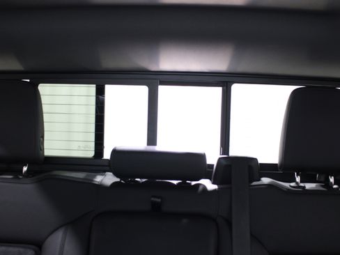 Used 2021 GMC Sierra 2500 Denali w/ Denali Ultimate Package image 21