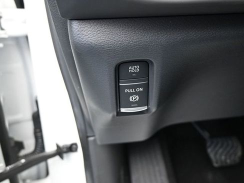 New 2025 Nissan Armada SL w/ Captain's Chari Seat Package image 28