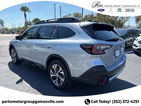 Used 2020 Subaru Outback Limited image 5