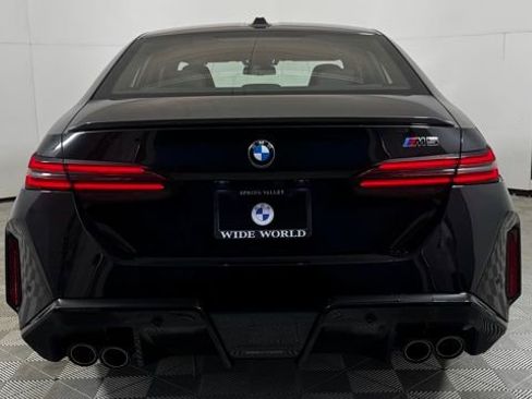 New 2026 BMW M5 w/ Carbon Package image 6