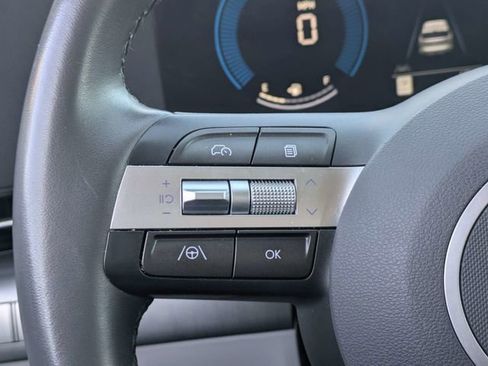 Used 2025 Hyundai Kona SEL image 23