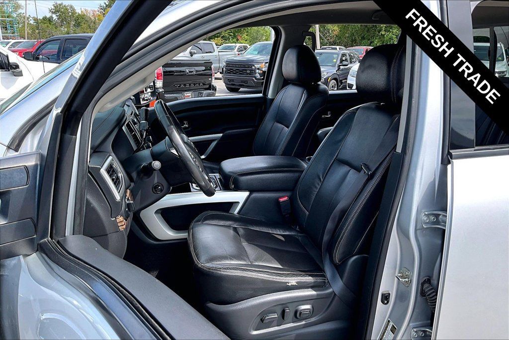 Used 2017 Nissan Titan SL w/ SL Towing Convenience Package RWD image 22