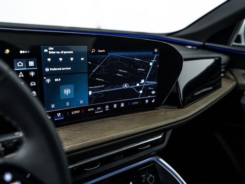 New 2025 Audi Q5 Premium Plus image 12