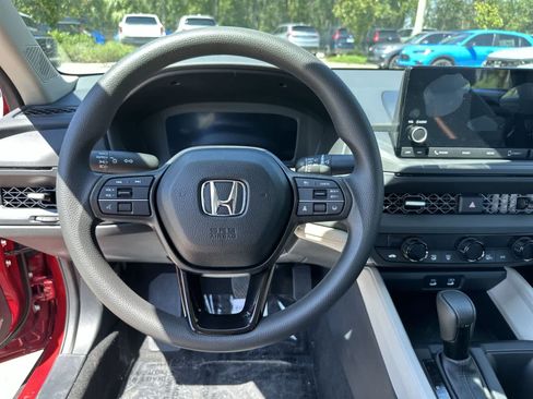 Used 2025 Honda Accord SE image 16