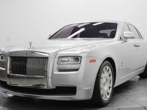 Used 2013 Rolls-Royce Ghost image 47