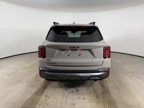 Used 2025 Kia Sorento SX Prestige image 8
