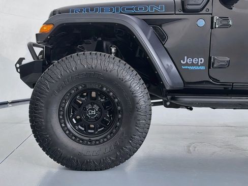 Used 2021 Jeep Wrangler Unlimited Rubicon 4xe w/ Cold Weather Group AWD/4WD image 10