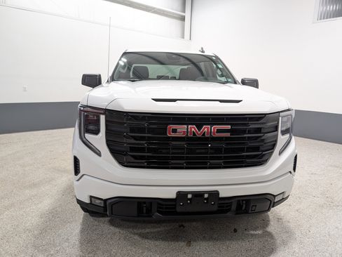 Used 2025 GMC Sierra 1500 Elevation AWD/4WD image 8