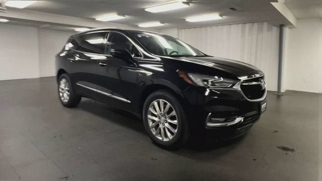 Certified 2021 Buick Enclave Essence w/ Sound and Sites Package AWD/4WD image 2