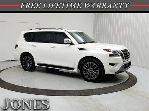 Used 2024 Nissan Armada Platinum w/ Captain's Chairs Package image 1