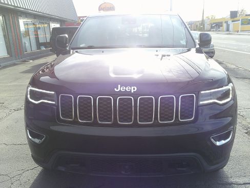 Used 2020 Jeep Grand Cherokee Laredo w/ Quick Order Package 2BN North image 12