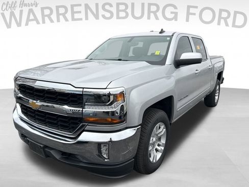 Used 2018 Chevrolet Silverado 1500 LT w/ All Star Edition image 2