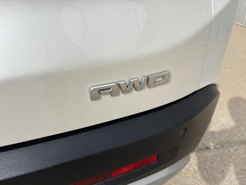 Used 2019 GMC Acadia SLT AWD/4WD image 9