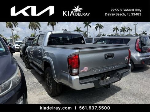 Used 2022 Toyota Tacoma SR5 w/ Technology Package RWD image 8
