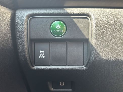Used 2017 Honda Accord Sport Special Edition image 12