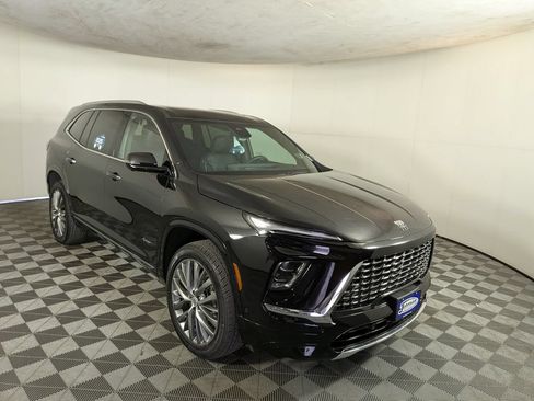 Certified 2025 Buick Enclave Avenir w/ Super Cruise Package AWD/4WD image 5