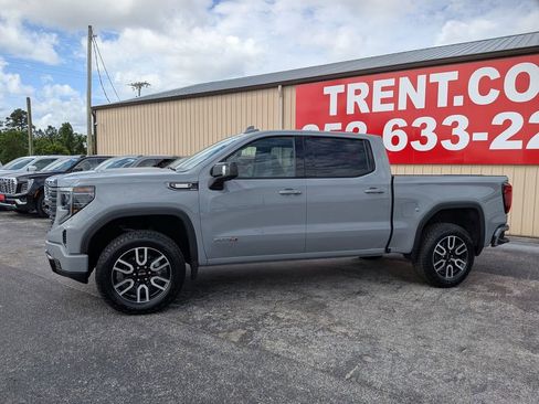 Certified 2025 GMC Sierra 1500 AT4 w/ AT4 Premium Package AWD/4WD image 2