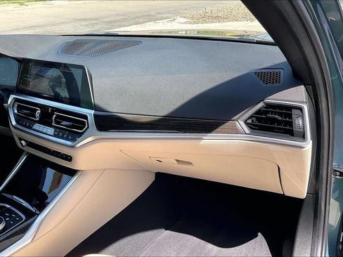 Used 2020 BMW 330i xDrive Sedan w/ Premium Package AWD/4WD image 16