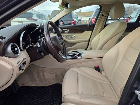 Used 2016 Mercedes-Benz C 300 4MATIC Sedan image 34