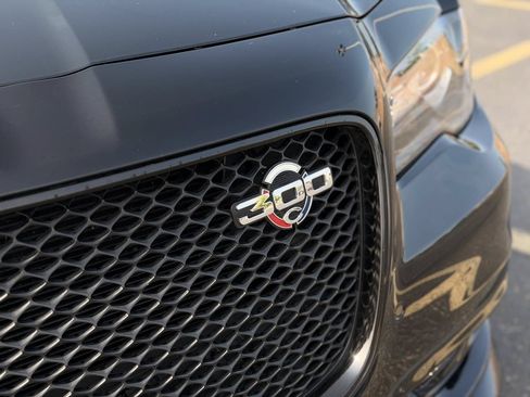Used 2023 Chrysler 300 C RWD image 11