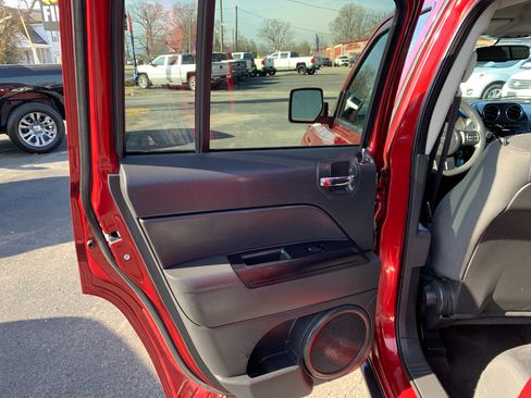 Used 2014 Jeep Patriot Sport w/ Power Value Group image 26