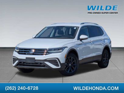 Used 2024 Volkswagen Tiguan SE w/ MDO Package, Two-Row