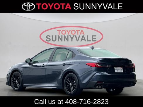 Used 2026 Toyota Camry SE FWD image 8