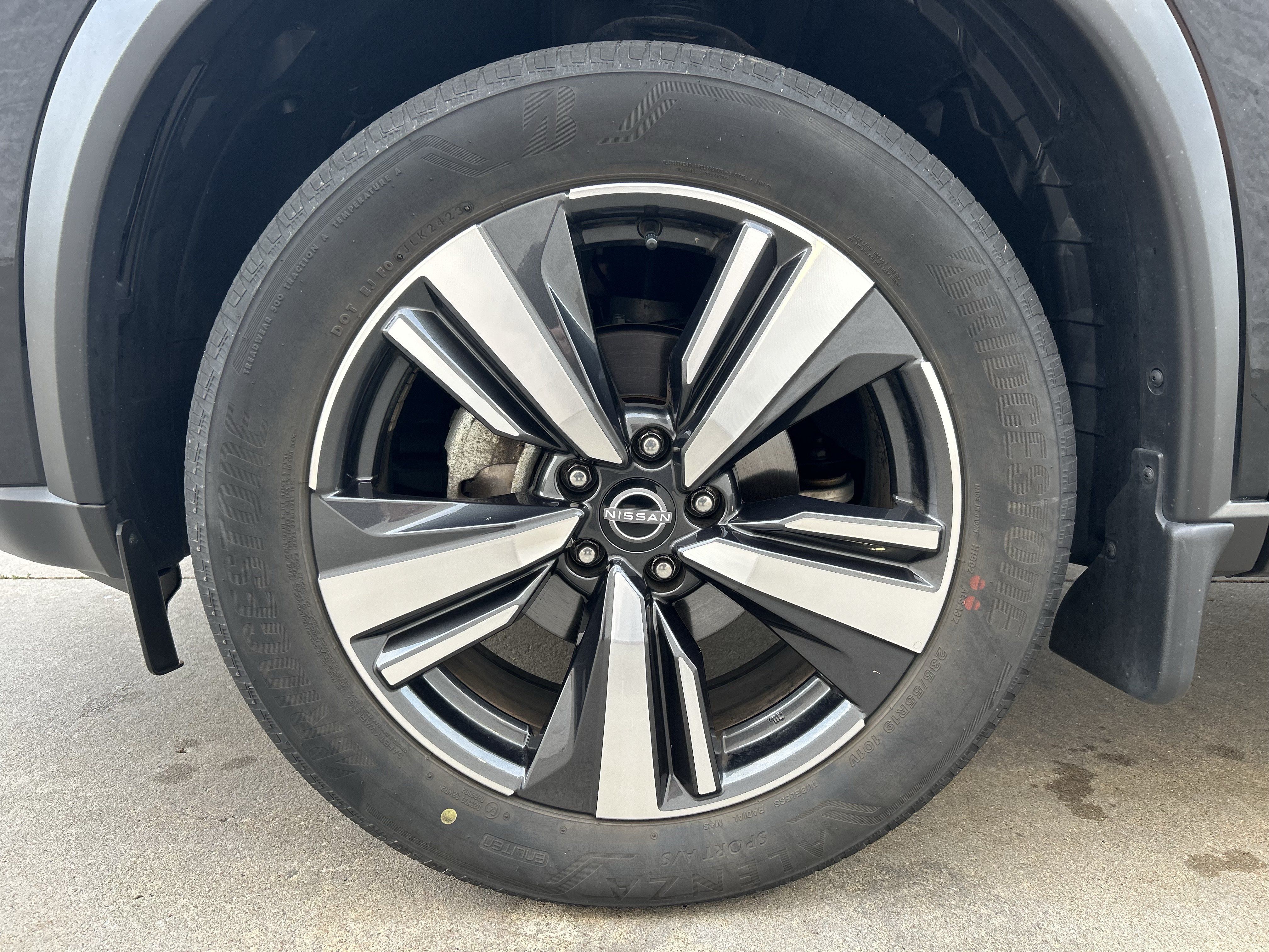Used 2023 Nissan Rogue SL AWD/4WD image 11