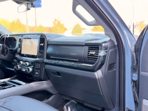 Used 2023 Ford F350 Lariat w/ Tow Technology Package image 21