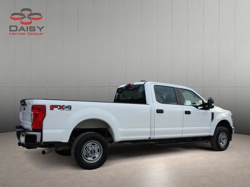 Used 2022 Ford F250 XL w/ Power Equipment Group AWD/4WD image 5