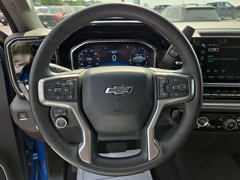 Certified 2023 Chevrolet Silverado 1500 RST AWD/4WD image 17