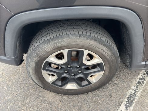 Used 2018 Jeep Compass Trailhawk w/ Leather Interior Group image 36