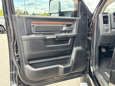 Used 2017 RAM 2500 Laramie w/ Convenience Group AWD/4WD image 10