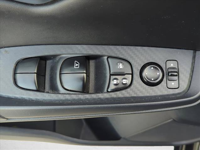 Used 2022 Nissan Sentra SV FWD image 9